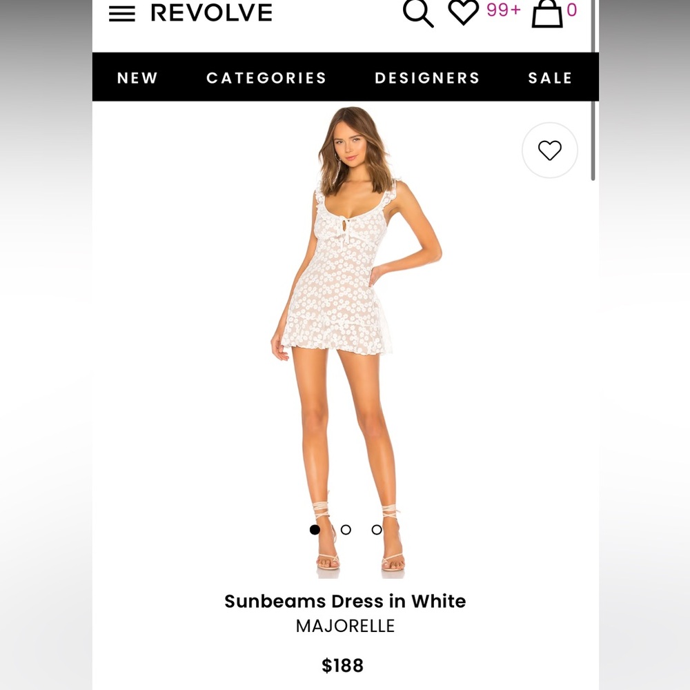 Sunbeams Dress in White
MAJORELLE